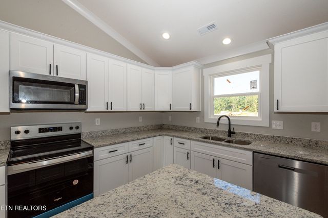 6105 Lanier Rd, Maryville, TN 37801