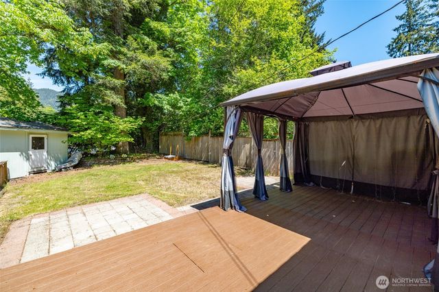 460 Lakeside Drive, Sedro Woolley, WA 98284