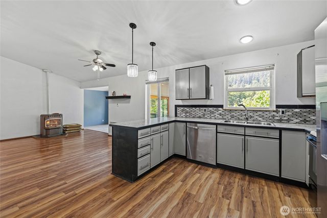 460 Lakeside Drive, Sedro Woolley, WA 98284