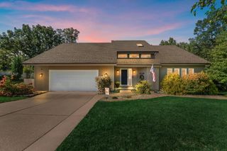 8748 Durbin Lane, Crown Point, IN 46307