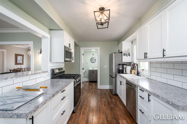 587 S Shore Drive, Holland, MI 49423
