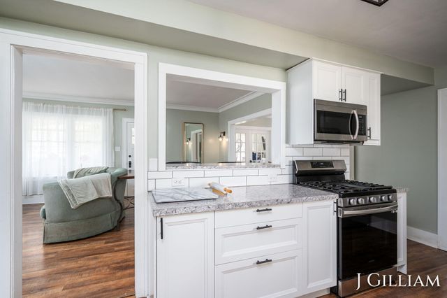 587 S Shore Drive, Holland, MI 49423