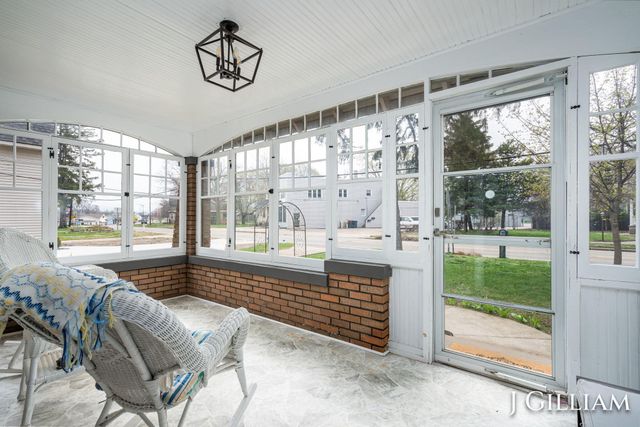 587 S Shore Drive, Holland, MI 49423