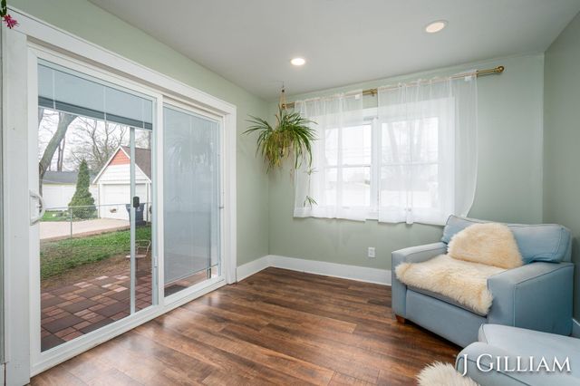 587 S Shore Drive, Holland, MI 49423