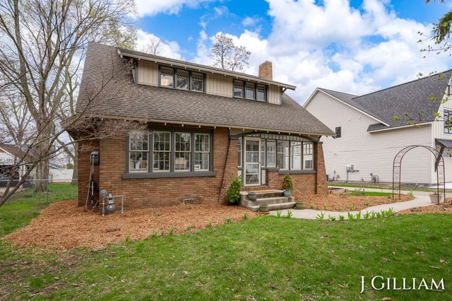 587 S Shore Drive, Holland, MI 49423