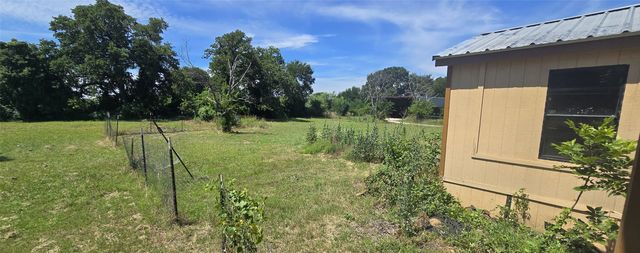148 Whispering Oaks, Mineral Wells, TX 76067