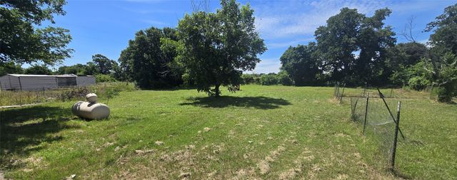 148 Whispering Oaks, Mineral Wells, TX 76067
