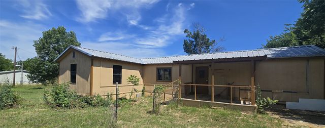 148 Whispering Oaks, Mineral Wells, TX 76067