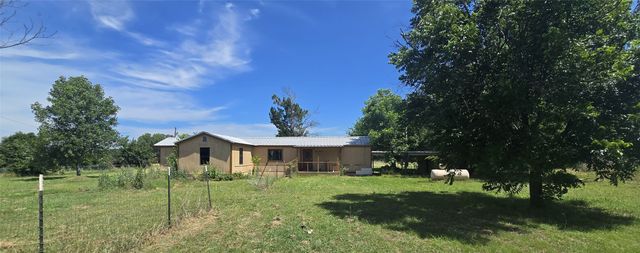 148 Whispering Oaks, Mineral Wells, TX 76067