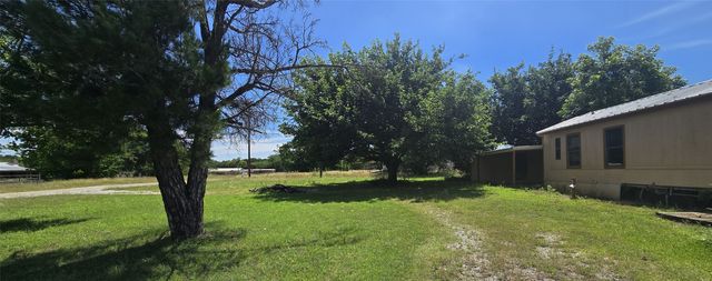 148 Whispering Oaks, Mineral Wells, TX 76067