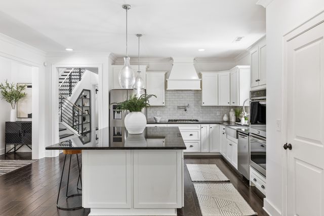 724 Fontwell Ln, Franklin, TN 37064