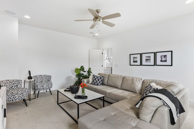 724 Fontwell Ln, Franklin, TN 37064