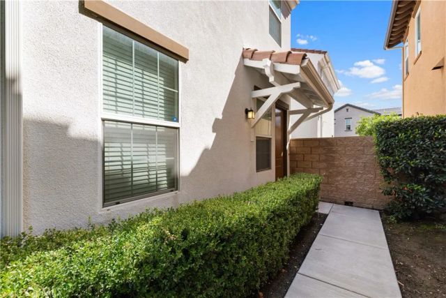 6919 Ivy, Chino, CA 91710