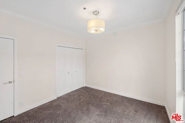 585 N Rossmore Avenue 501, Los Angeles, CA 90004