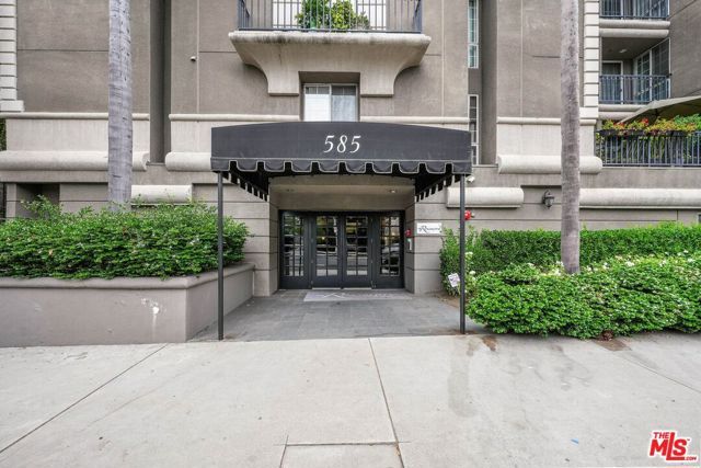 585 N Rossmore Avenue 501, Los Angeles, CA 90004