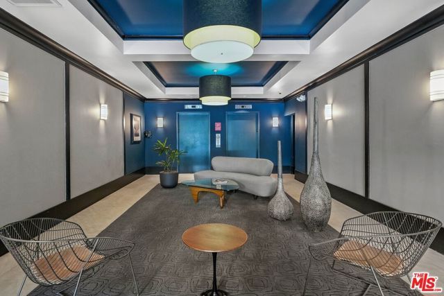 585 N Rossmore Avenue 501, Los Angeles, CA 90004