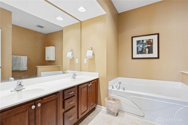 9518 Tahoe Drive, Dayton, OH 45458