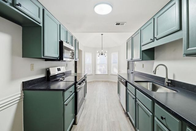 862 RADIANCE DR, Memphis, TN 38018
