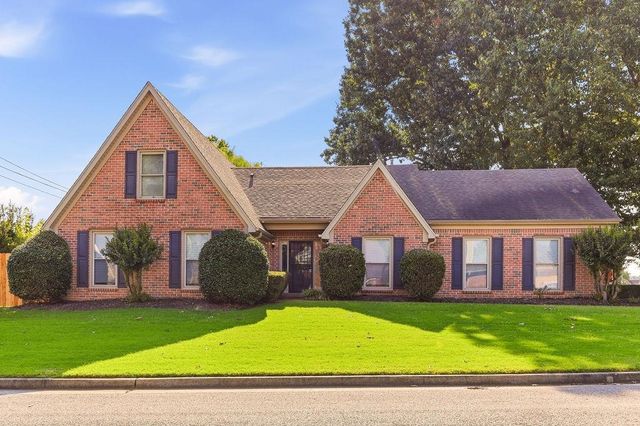 862 RADIANCE DR, Memphis, TN 38018