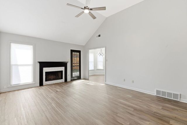 862 RADIANCE DR, Memphis, TN 38018