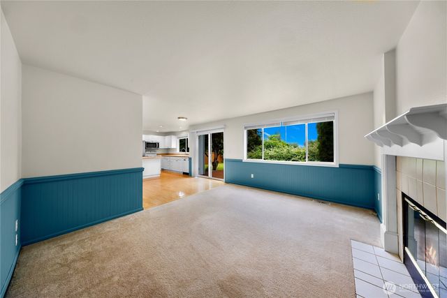 7015 76th Drive NE, Marysville, WA 98270