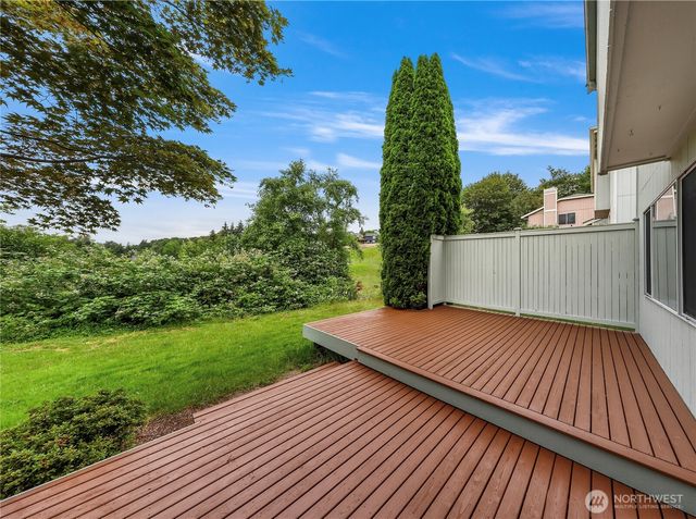 7015 76th Drive NE, Marysville, WA 98270