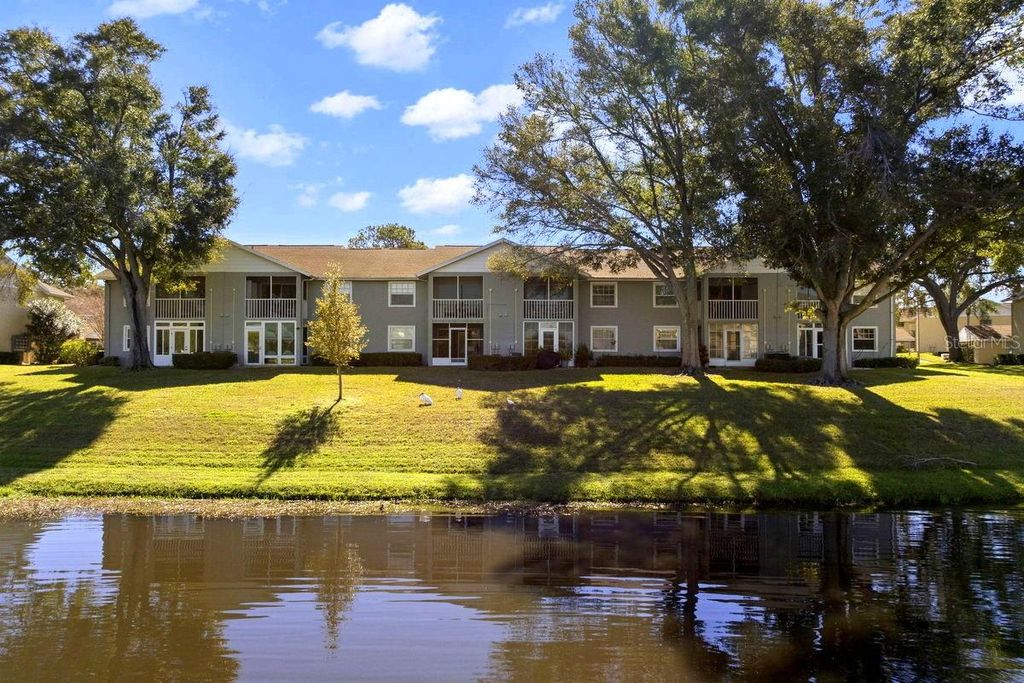 Image 18 of property listing at 1438 MILLSTREAM LANE 203, Dunedin, FL 34698