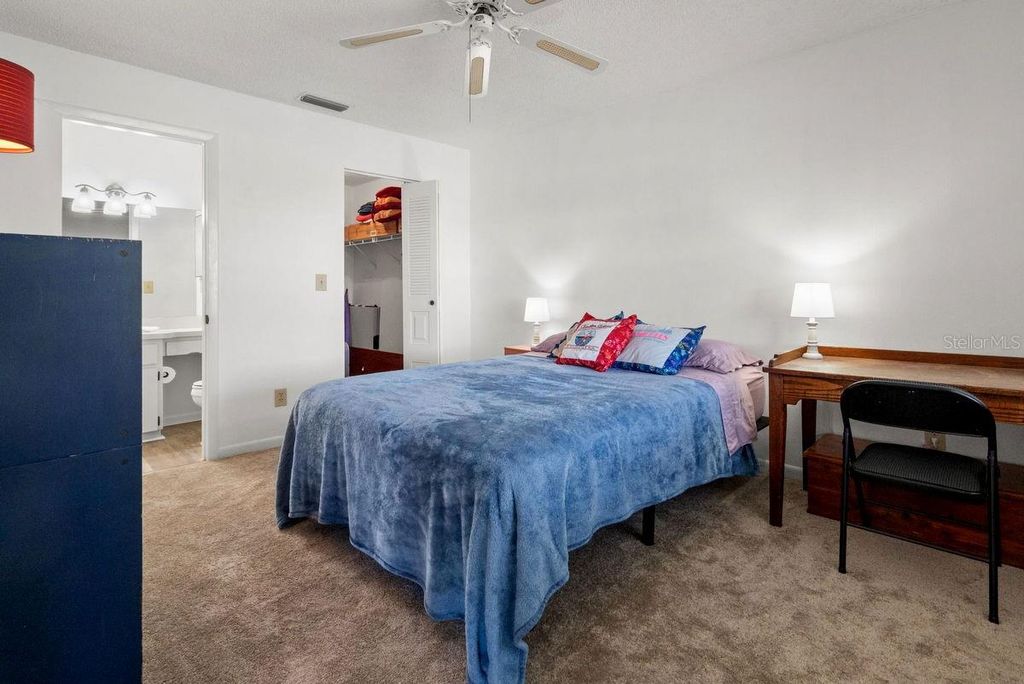 Image 19 of property listing at 1438 MILLSTREAM LANE 203, Dunedin, FL 34698