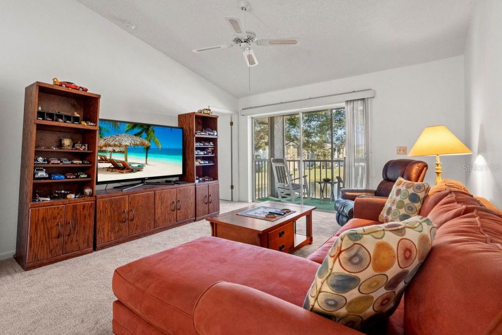 Image 27 of property listing at 1438 MILLSTREAM LANE 203, Dunedin, FL 34698