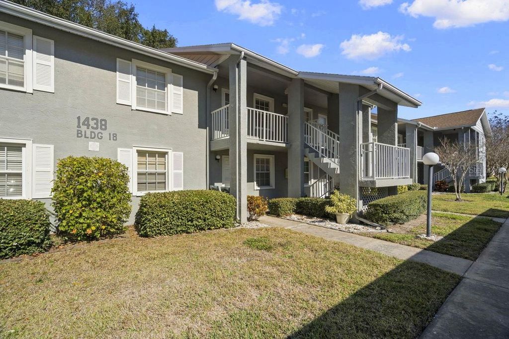 Image 30 of property listing at 1438 MILLSTREAM LANE 203, Dunedin, FL 34698