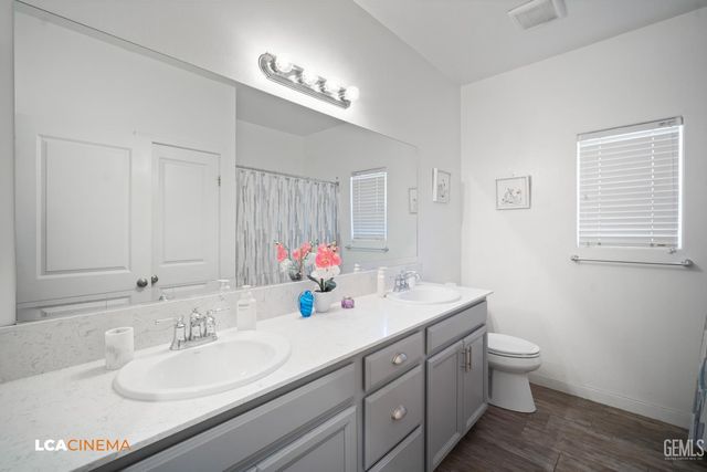 9909 Evansburg, Bakersfield, CA 93311