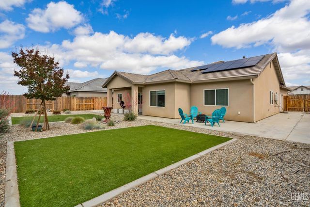 9909 Evansburg, Bakersfield, CA 93311