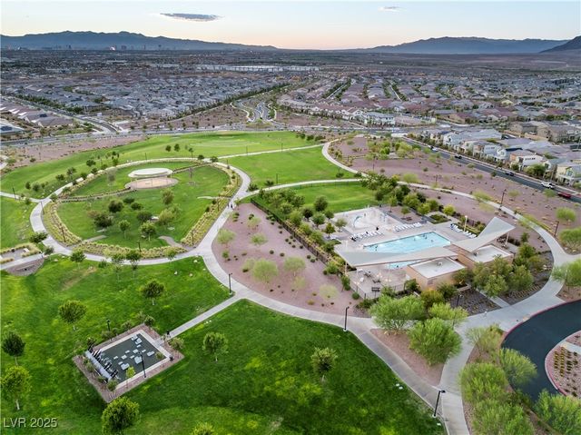 302 Bay Village Place, Henderson, NV 89011