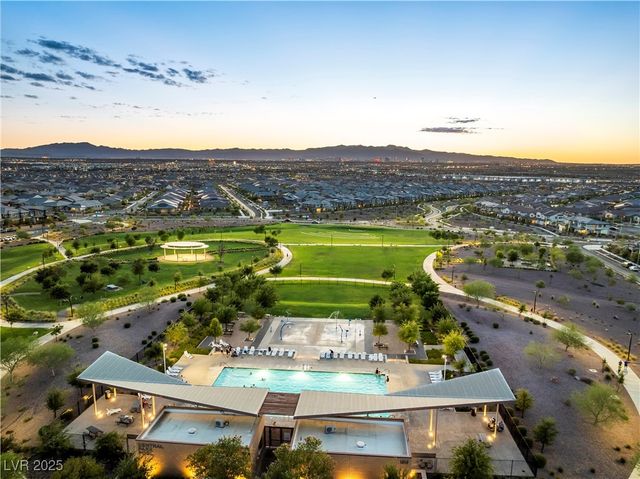 302 Bay Village Place, Henderson, NV 89011