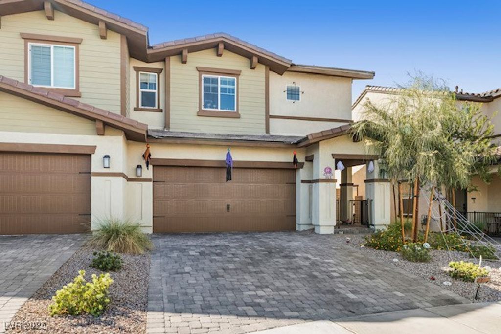 302 Bay Village Place, Henderson, NV 89011