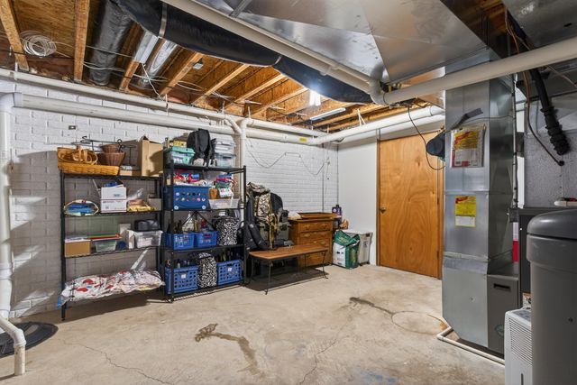 905 NE 28th Street, Ankeny, IA 50021