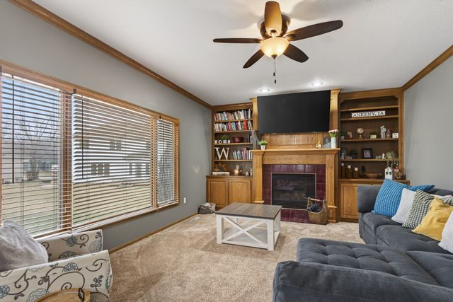 905 NE 28th Street, Ankeny, IA 50021