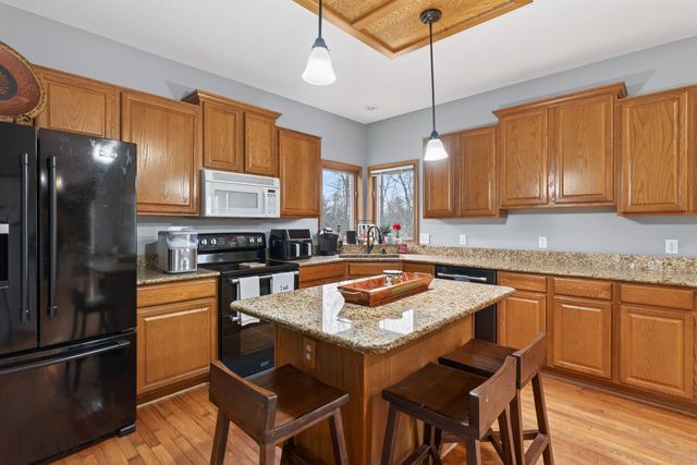 905 NE 28th Street, Ankeny, IA 50021