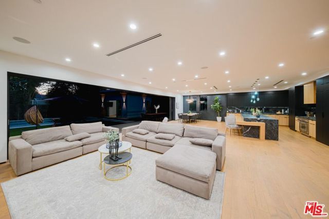 5141 Varna Avenue, Sherman Oaks, CA 91423