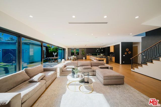 5141 Varna Avenue, Sherman Oaks, CA 91423