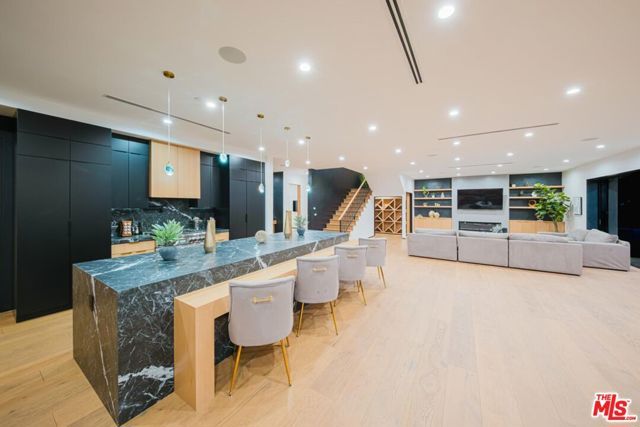 5141 Varna Avenue, Sherman Oaks, CA 91423