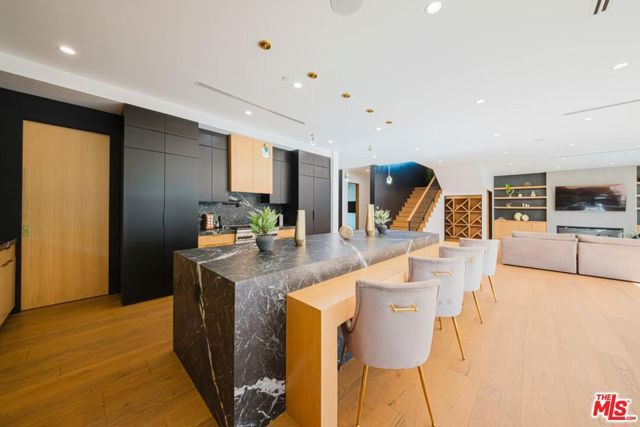 5141 Varna Avenue, Sherman Oaks, CA 91423