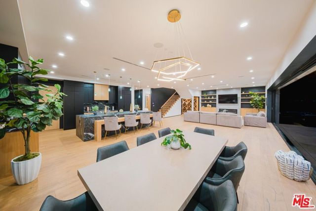 5141 Varna Avenue, Sherman Oaks, CA 91423