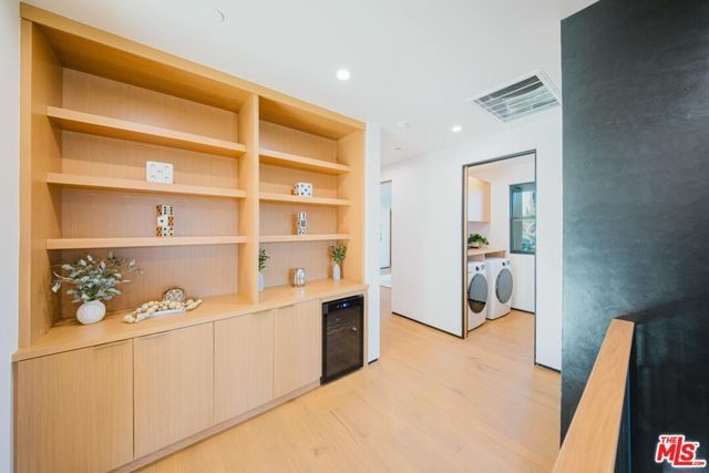 5141 Varna Avenue, Sherman Oaks, CA 91423