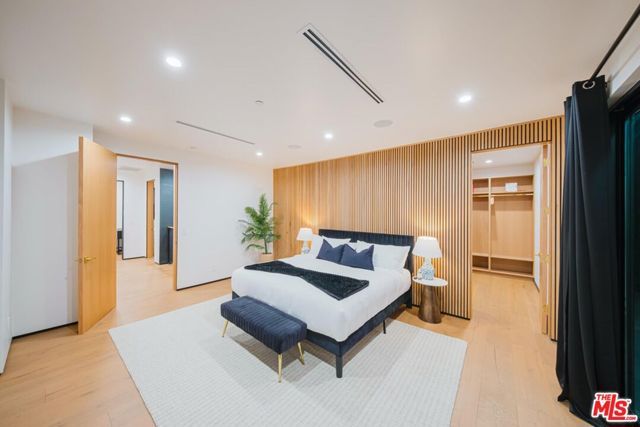 5141 Varna Avenue, Sherman Oaks, CA 91423