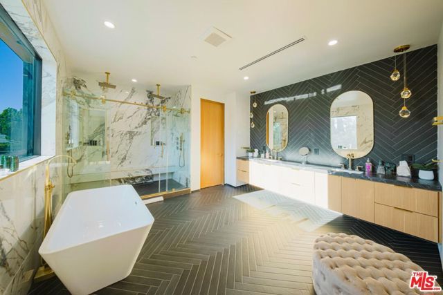 5141 Varna Avenue, Sherman Oaks, CA 91423