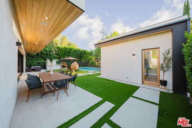 5141 Varna Avenue, Sherman Oaks, CA 91423