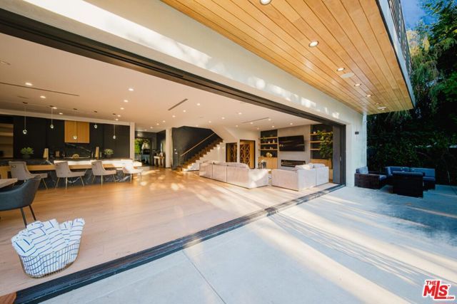 5141 Varna Avenue, Sherman Oaks, CA 91423