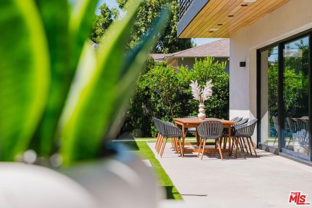 5141 Varna Avenue, Sherman Oaks, CA 91423