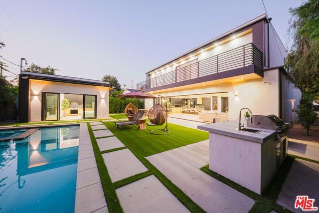 5141 Varna Avenue, Sherman Oaks, CA 91423